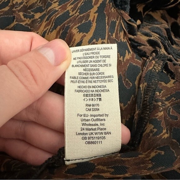 Free People Wild Dreams Printed Blouse NWT Size Medium - Picture 14 of 16